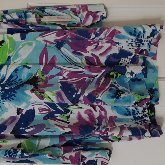 NWT WESTBOUND WOMAN PURPLE/BLUE FLORAL BLOUSE SZ 1X. - Picture 4 of 14